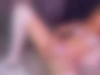 Sensual petite girl foxie's Live Sex Cam Show