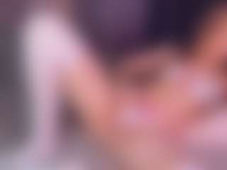 Sensual petite girl foxie's Live Sex Cam Show