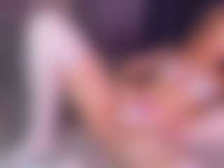 Sensual petite girl foxie's Live Sex Cam Show
