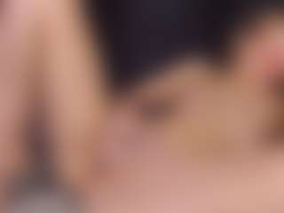 Sensual petite girl foxie's Live Sex Cam Show