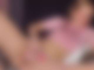 Sensual petite girl foxie's Live Sex Cam Show