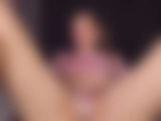 Sensual petite girl foxie's Live Sex Cam Show