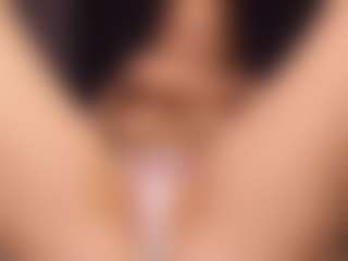 Sensual petite girl foxie's Live Sex Cam Show