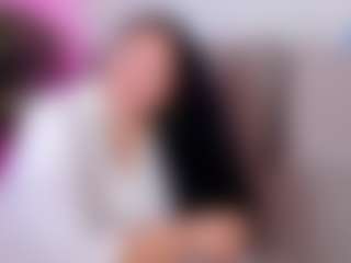 Holy-Reid MILF webcam performer live streaming