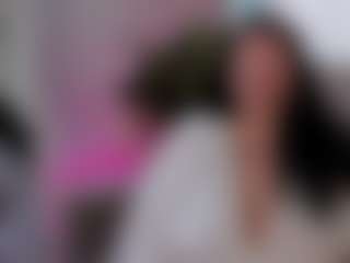 Live cam show with Holy-Reid - Striptease MILF on alttransgirls