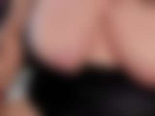 Live cam show with Holy-Reid - Granny on slutload