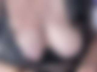 Live cam show with Holy-Reid - Mature on xheatlive.com