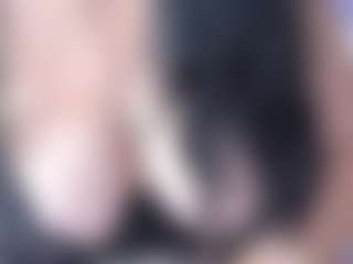 Live cam show with Holy-Reid - Body Massage on xblisslive.com
