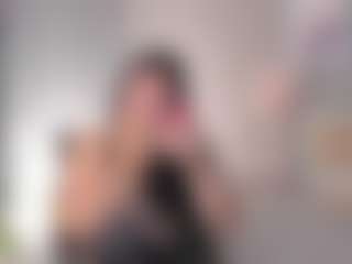 Live cam show with Holy-Reid - Big Nipples on eurowanks.com