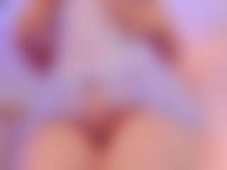 Live cam show with MaddieParker - White on studioflirtlive.com | colombia