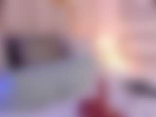 Live cam show with MaddieParker - Dildo on Latina Girls
