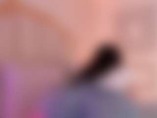 Live cam show with MaddieParker - Average on Camsoda