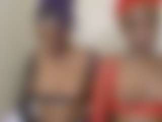 Live cam show with miah and bee - Cum on Camming Site