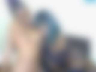 Live cam show with miah and bee - Eating Pussy on Soda Cam