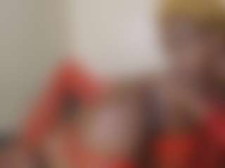 miah and bee's Live Sex Cam Show