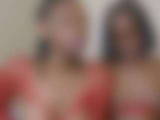 Live cam show with miah and bee - Double Penetration on Dare Cams