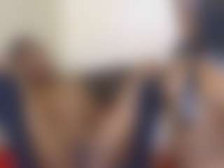 Live cam show with miah and bee - Orgasm on Camsoda
