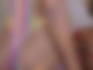 miah and bee's Live Sex Cam Show