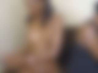 Live cam show with miah and bee - Eating Pussy on Mixed Magazine Live