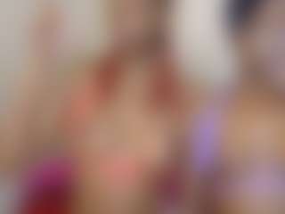 Live cam show with miah and bee - Eating Pussy on Camsoda