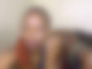miah and bee's Live Sex Cam Show