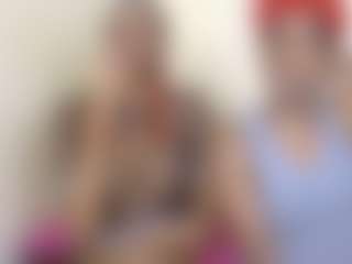 Live cam show with miah and bee - Double Penetration on Dolls Live