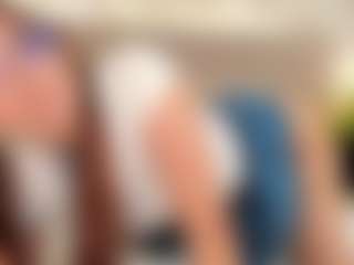 Live cam show with Mila Grace - Fingering on Dolls Live
