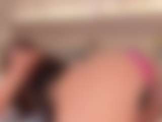 Live cam show with Mila Grace - Flashing on Camsoda