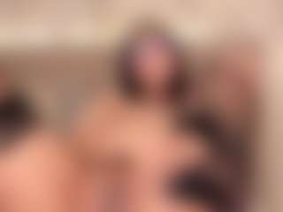 Live cam show with Mila Grace - Average on Pornisteam.com