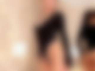 Live cam show with Mila Grace - Public on Uber Horny
