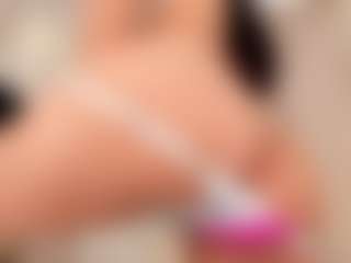 Live cam show with Mila Grace - Small Tits Teen (18+) on Camsoda