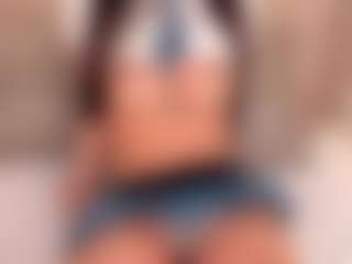 Live cam show with Mila Grace - Teen (18+) on Camsoda