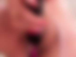 Live cam show with Mila Grace - Striptease Teen (18+) on studioflirtlive.com