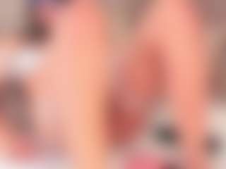 Live cam show with Mila Grace - Skinny on CamwithHer