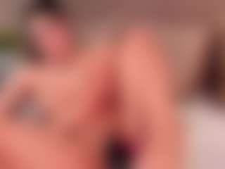 Live cam show with Mila Grace - Skinny on Camsoda