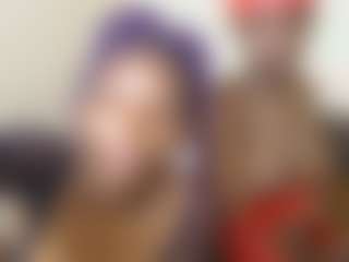 bee and miah's Live Sex Cam Show