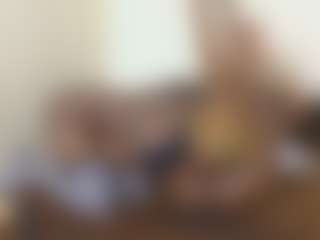 bee and miah's Live Sex Cam Show