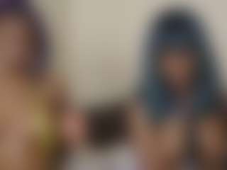 bee and miah's Live Sex Cam Show