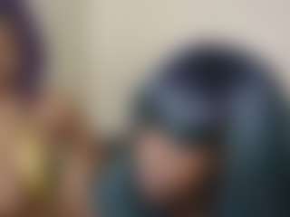 bee and miah's Live Sex Cam Show