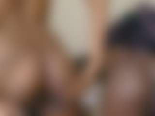 bee and miah's Live Sex Cam Show