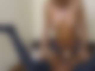 Live cam show with bee and miah - Strip on Camsoda