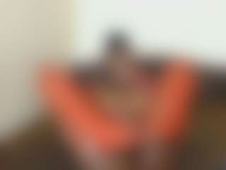 bee and miah's Live Sex Cam Show