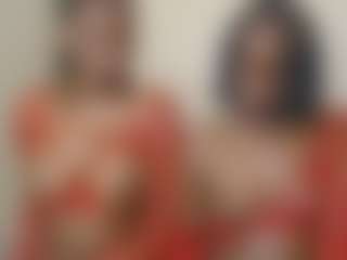 bee and miah's Live Sex Cam Show