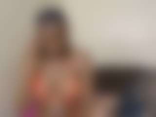bee and miah's Live Sex Cam Show
