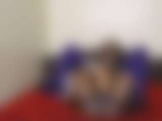 Live cam show with bee and miah - Anal on friskycurves.com