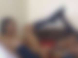 bee and miah's Live Sex Cam Show