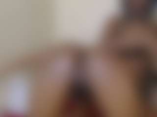bee and miah's Live Sex Cam Show