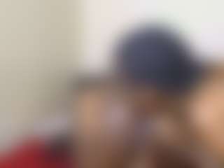 bee and miah's Live Sex Cam Show