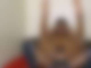 bee and miah's Live Sex Cam Show