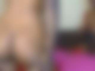 bee and miah's Live Sex Cam Show